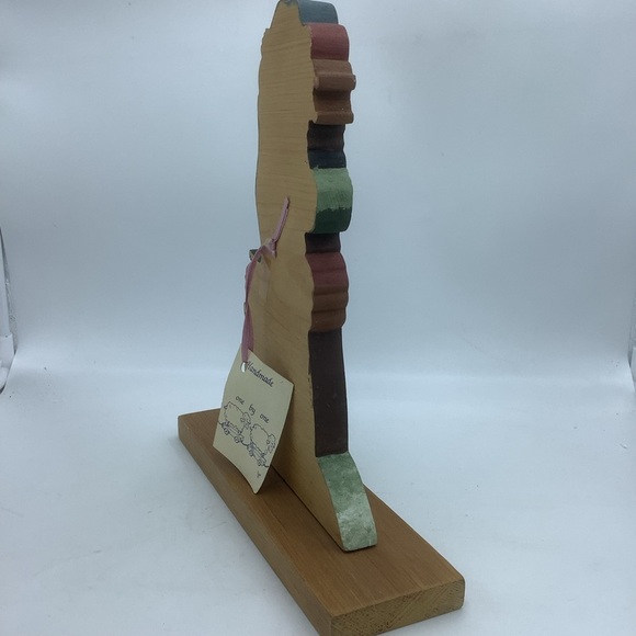 Handmade Flat Wood Santa with Toys - Picture 4 of 6